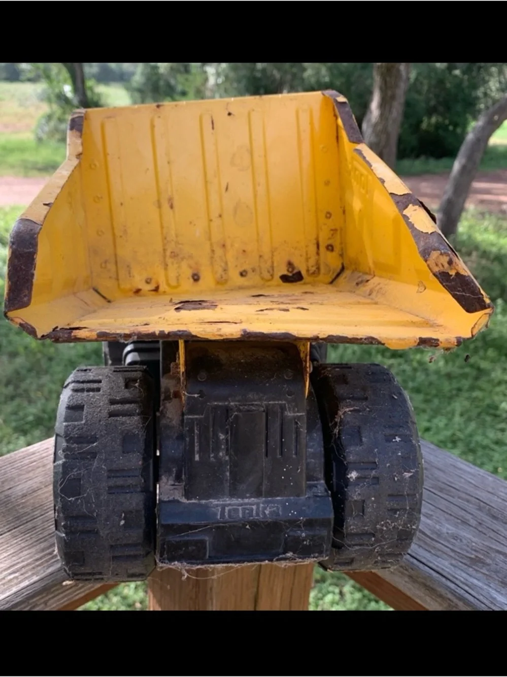 2009 Tonka Toy 4000 Dump Truck by Hasbro